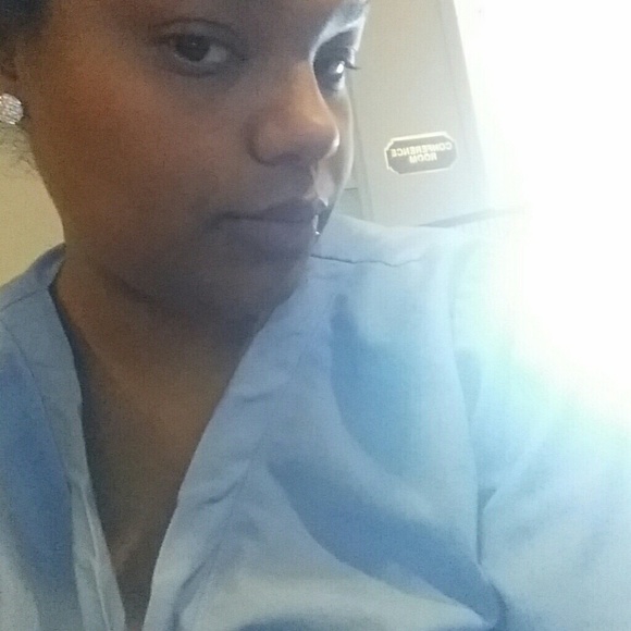 Profile Picture of Cecile Rodriguez (@crodriguez123) on Poshmark