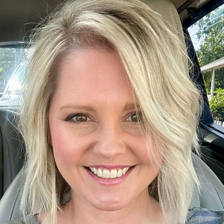 Profile Picture of Crystal (@crystalrasco) on Tiktok