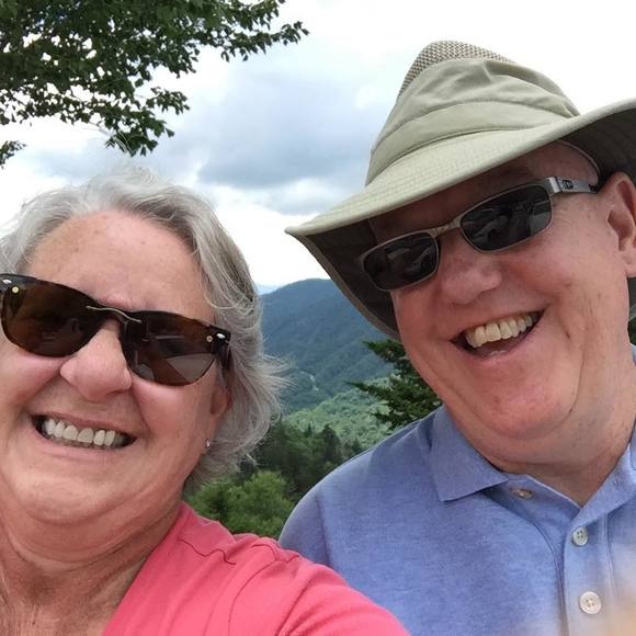 Profile Picture of Jayne Lusk (@jaynelusk) on Poshmark