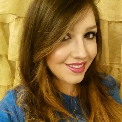 Profile Picture of Nichole (@NikiDorn) on Twitter