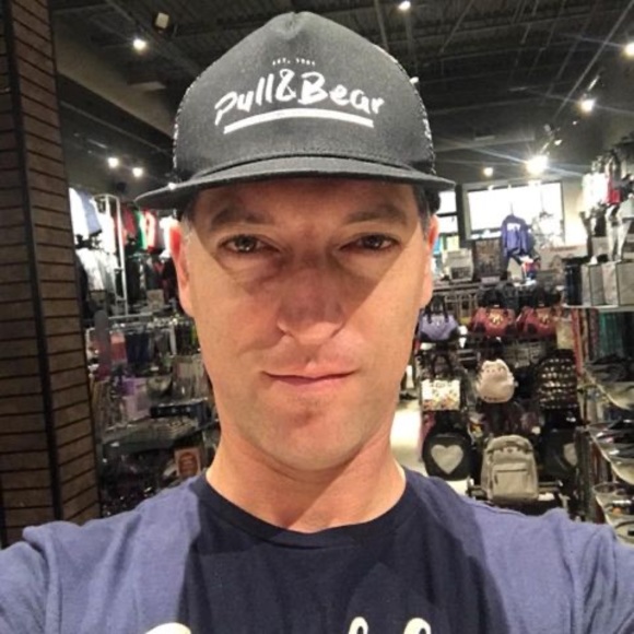 Profile Picture of Martin Failenbogen (@fai213) on Poshmark