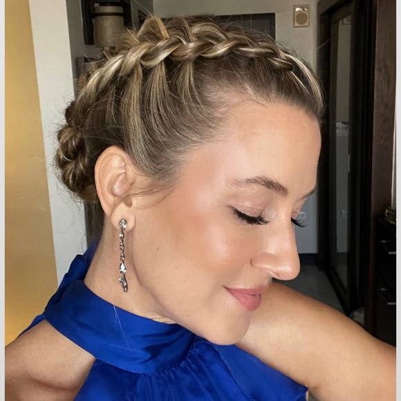 Profile Picture of Lucia Maxwell (@lucia_maxwell) on Poshmark