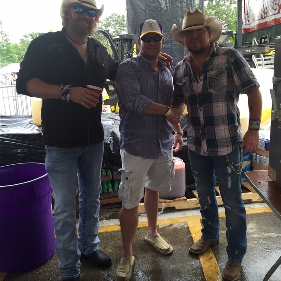 Profile Picture of Matthew Merchant (@matthemerch) on Poshmark