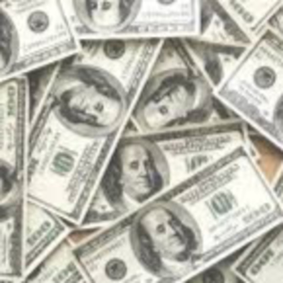 Profile Picture of David Kusayev (@dkusayev1019) on Poshmark