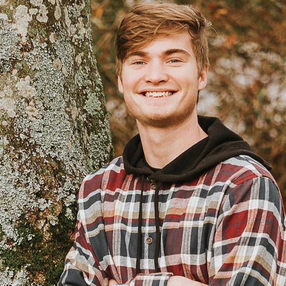 Profile Picture of Christopher Chamberlin (@chris_1919) on Poshmark