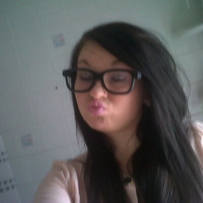 Profile Picture of Danielle Farrell (@Daniellee_F) on Twitter