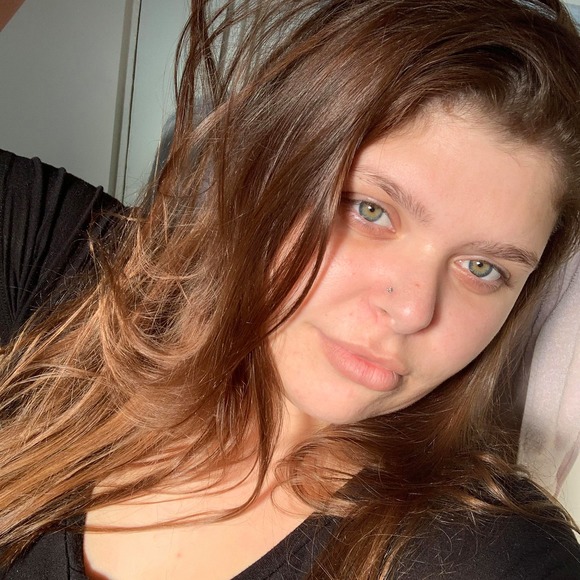 Profile Picture of Lauren Mancuso (@laurenmarie107) on Poshmark