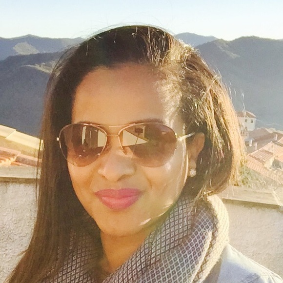 Profile Picture of Selam Abraham (@sam_0623) on Poshmark