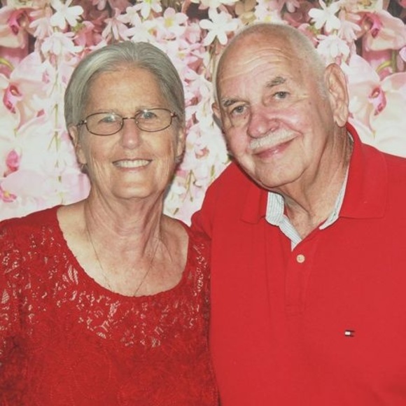 Profile Picture of Sandra Hicks (@sandrahicks964) on Poshmark