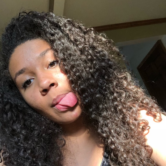 Profile Picture of Ahmia Walsh (@ahmia_walsh) on Poshmark