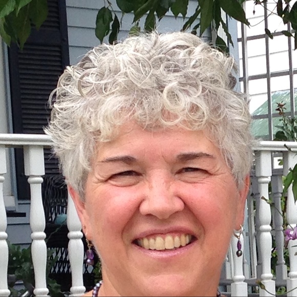 Lynette Parker - Poshmark Profile Picture of Lynette Parker (@lnetatwork) on Poshmark