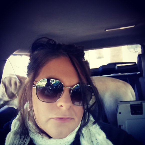 Profile Picture of Ashley Mcosker (@ashleymcosker) on Poshmark
