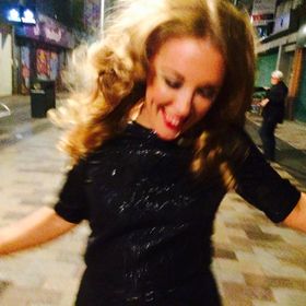 Profile Picture of Kim MacKenzie (@kimberleymackenzie) on Pinterest