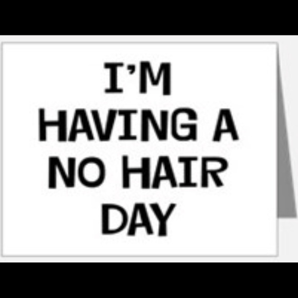 Profile Picture of Glynis Ward (@established74) on Poshmark