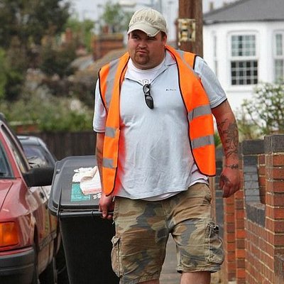 Profile Picture of Dustman Dave (@DaveTheDustman) on Twitter