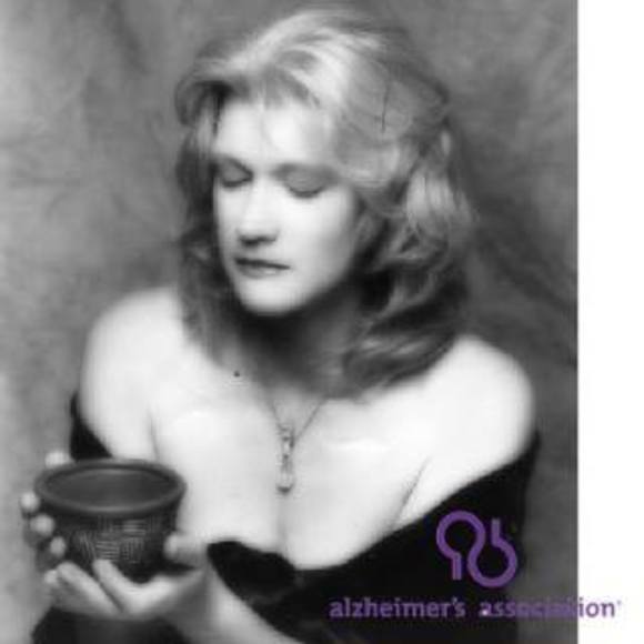 Profile Picture of Cate Karain (@litha900) on Poshmark