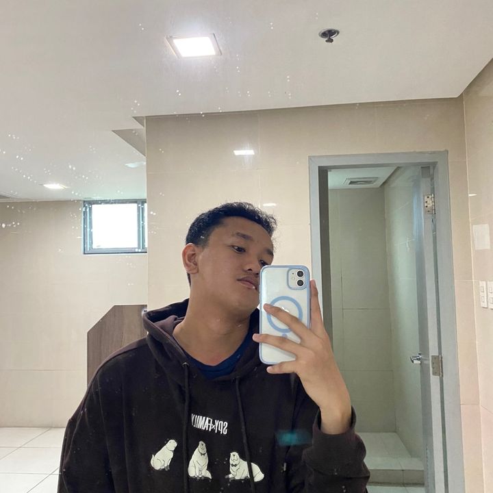 Profile Picture of chinito (@keyn.john) on Tiktok