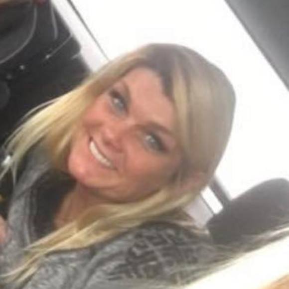 Profile Picture of Kathyjo Collins (@kjcollins1) on Poshmark