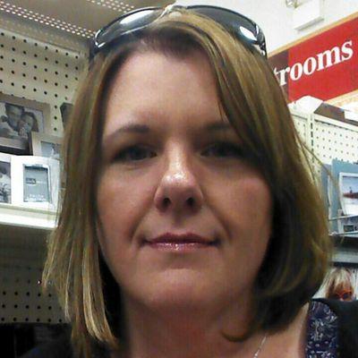 Profile Picture of April Ramsey (@2ce5eaa8436543c) on Twitter