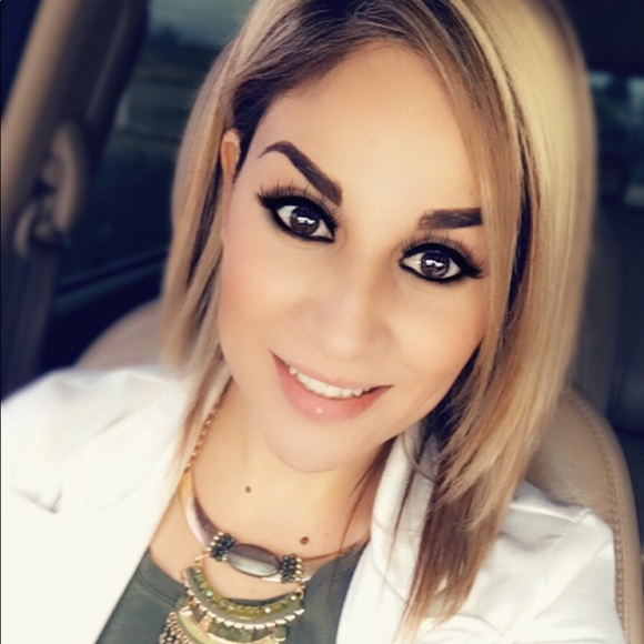 Profile Picture of Aracely Tarango (@chelys15) on Poshmark