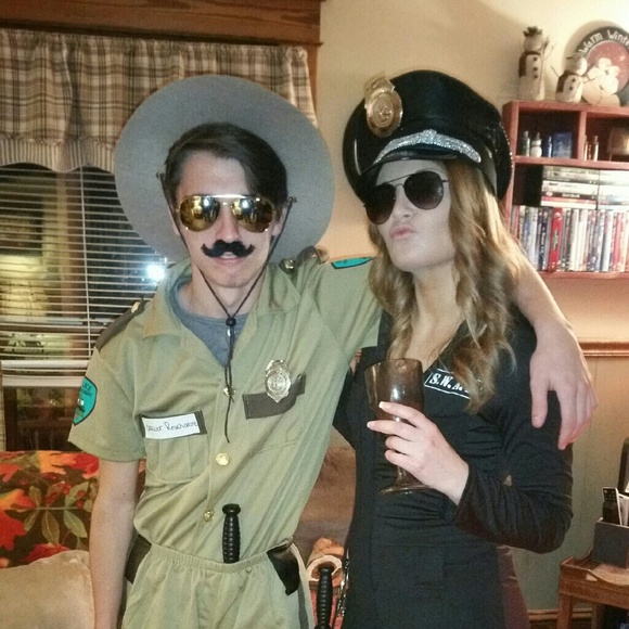 Profile Picture of Savannah Tackley (@savannahtackley) on Poshmark