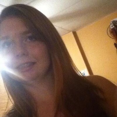 Profile Picture of Carlie Taylor (@Carlietaylor97) on Twitter