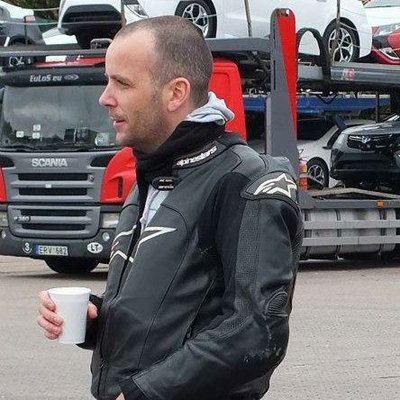 Profile Picture of Richard Lynch (@dickielynch) on Twitter