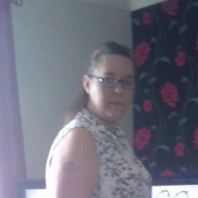 Profile Picture of Mel Walsh (@melwalsh24) on Twitter