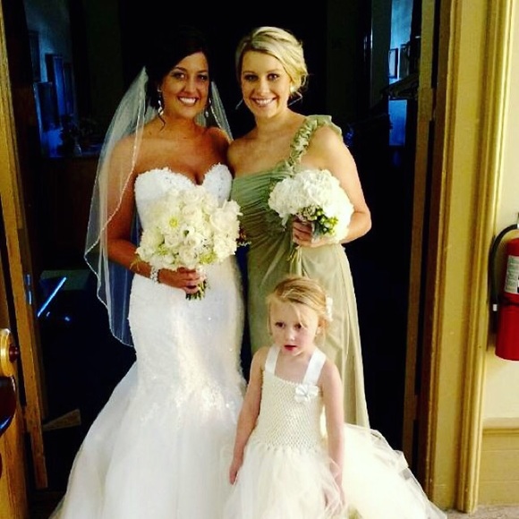 Profile Picture of Alyssa Burbach (@aburbach) on Poshmark