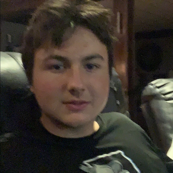 Profile Picture of Mitchell Powell (@mitchellpowe938) on Poshmark