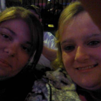 Profile Picture of Sheila Cooley (@karaokegirl7) on Twitter