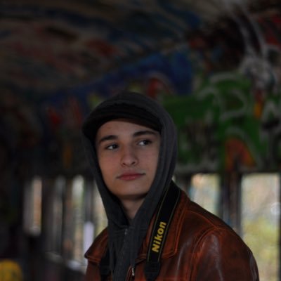 Profile Picture of Dan Seager (@BigBoiMothMan1) on Twitter