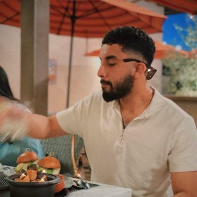 Profile Picture of Roberto Carlos (@bob__rodriguez) on Twitter