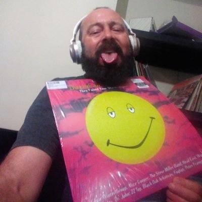 Profile Picture of Steve D (@rockinstevie) on Twitter