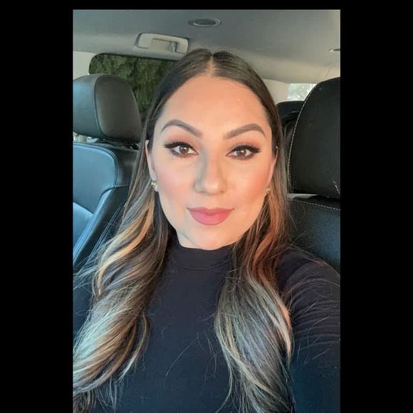 Profile Picture of Yvette Carrillo (@yvette_714) on Poshmark