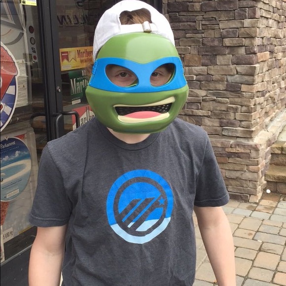 Profile Picture of Luke Hebbelinck (@lukejam210) on Poshmark