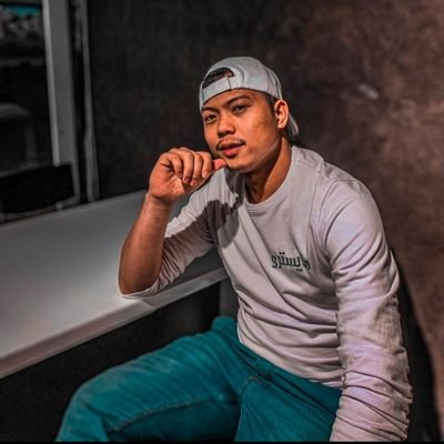 Profile Picture of Ronald Bartolome (@RonaldBartolo16) on Twitter