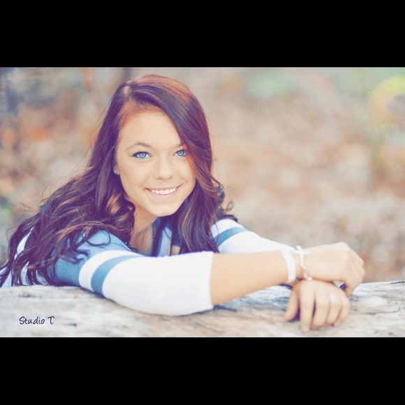 Profile Picture of Connor Atkinson (@atkinson1732) on Poshmark