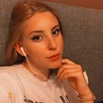 Profile Picture of pauline 🌎 münchen (@paulnebalzer) on Instagram