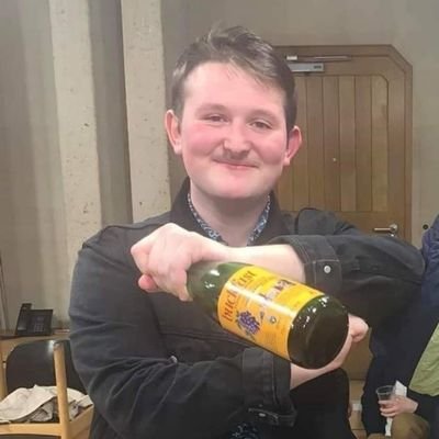 Profile Picture of Christopher O'Neil Ⓥ (@Chris24_Oneil) on Twitter