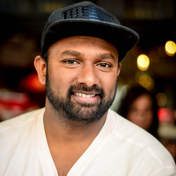 Profile Picture of John Johnny (@kjohnnycalvin) on Poshmark