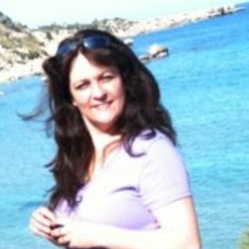 Profile Picture of Lisa Davie Absalom (@AbsalomDavie) on Twitter
