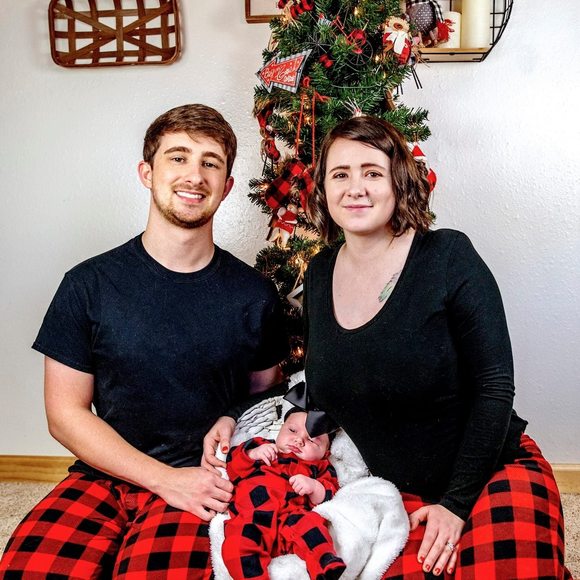 Profile Picture of Amanda Pender (@amandadebuysere) on Poshmark