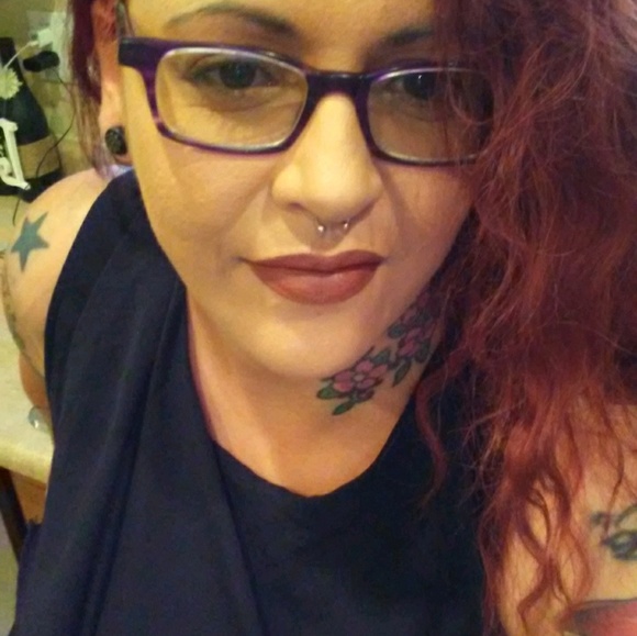 Profile Picture of Patricia Ochoa (@patriciamochoa) on Poshmark