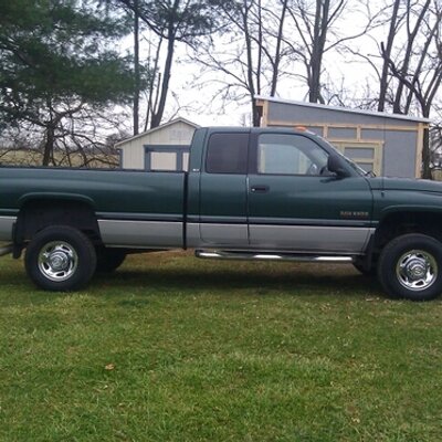 Profile Picture of Tyler Franz (@99Cumminz) on Twitter