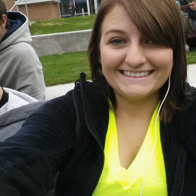 Profile Picture of Brittney Fillafer (@BrittneyBreezyF) on Twitter