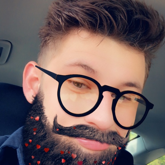 Profile Picture of Garrett Lingenfelter (@garrett_43) on Poshmark