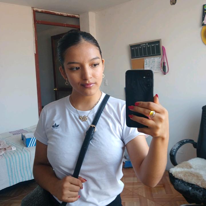 Profile Picture of Angela Amado Barrionuevo (@angelaamadobarrio) on Tiktok