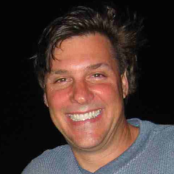 Profile Picture of Roger Hill (@rogerhillusa) on Poshmark