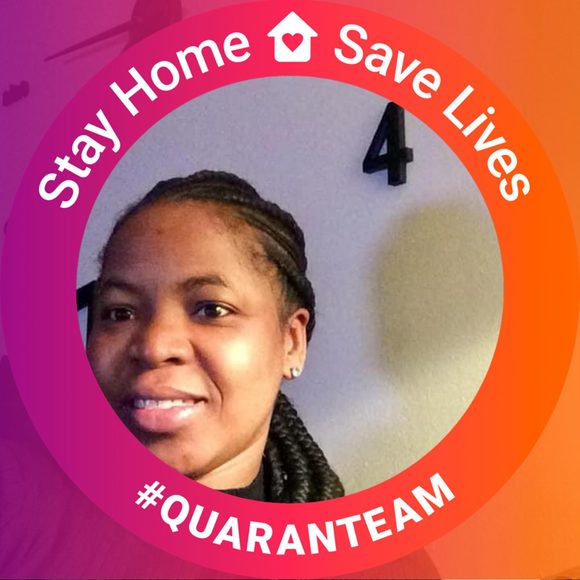 Profile Picture of Lily Peters (@lysa089) on Poshmark